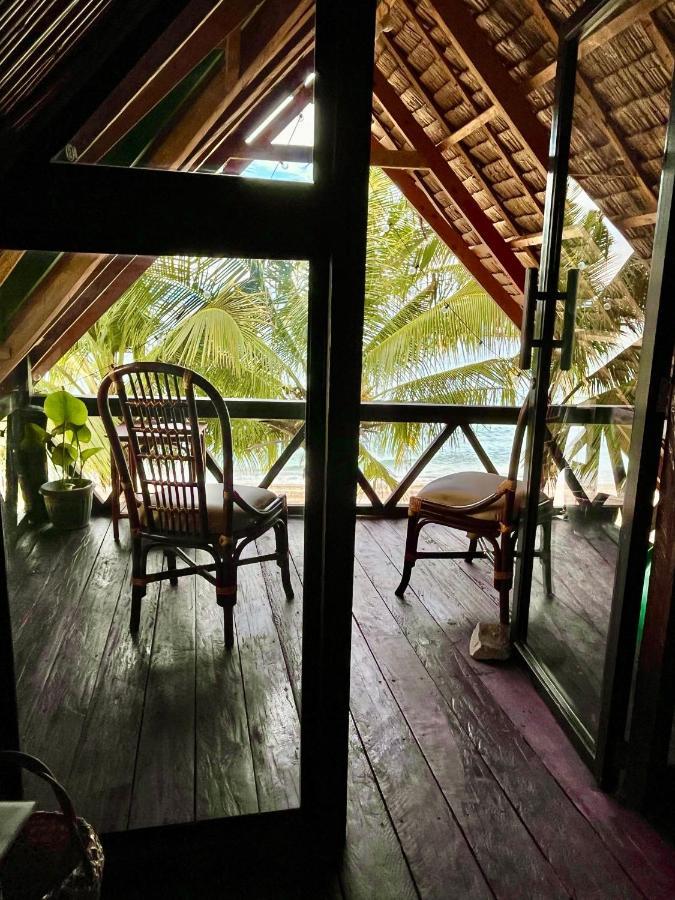 Amami Beachfront Villa With Private Beach Puerto Galera Exterior foto
