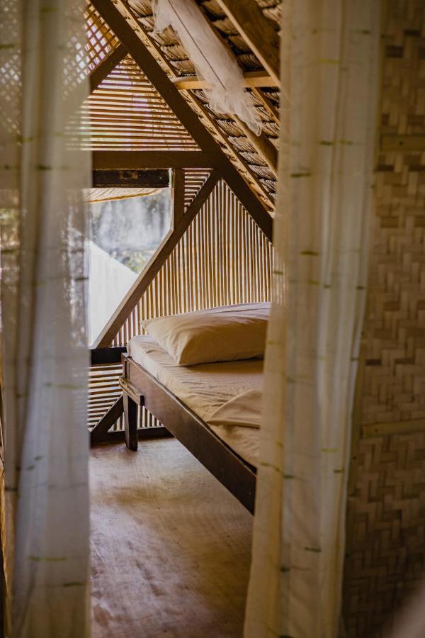 Amami Beachfront Villa With Private Beach Puerto Galera Exterior foto