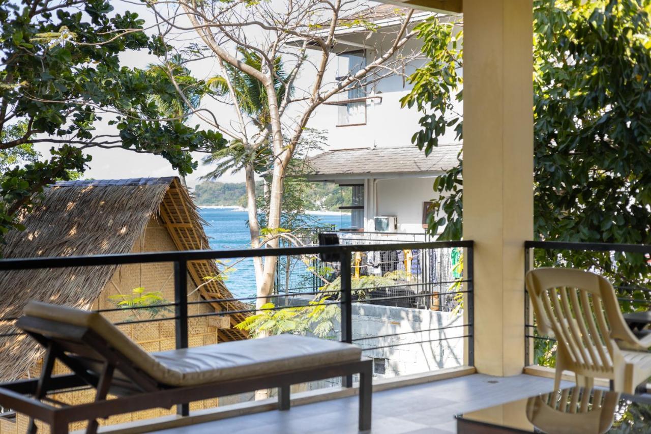 Amami Beachfront Villa With Private Beach Puerto Galera Exterior foto