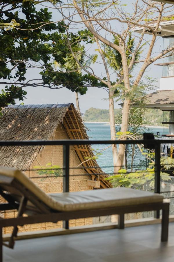 Amami Beachfront Villa With Private Beach Puerto Galera Exterior foto